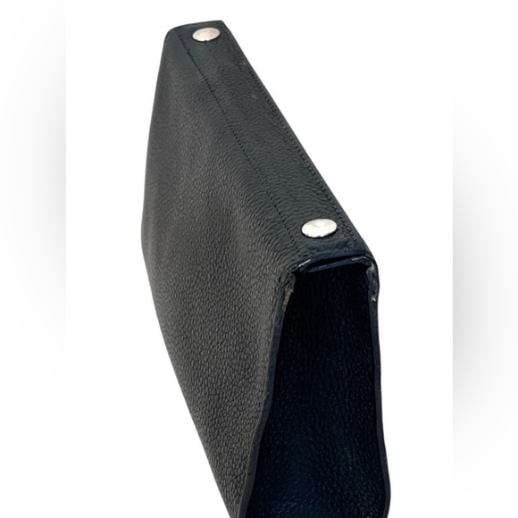 Hermes black color leather snap button pouch size GM - Picture 4 of 10